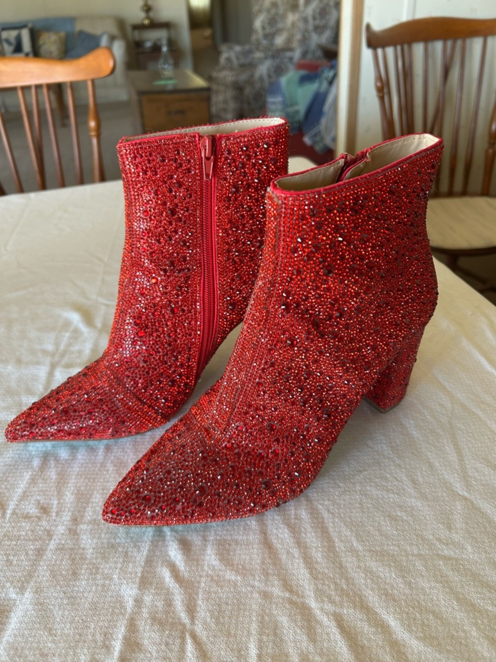 Betsy Johnson Cady Women’s Size 9 Crystal Embellished Pointed-Toe Ankle Booties - Picture 3 of 11